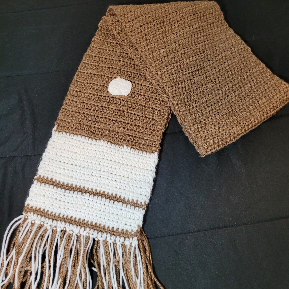 Brown handnitted scarf